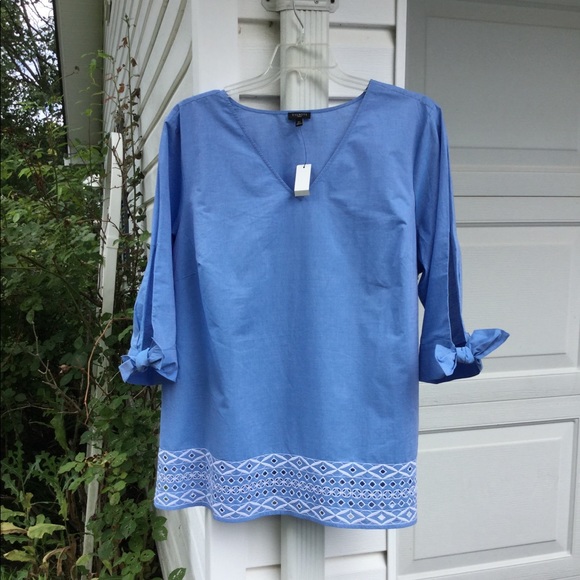 Talbots Tops - NWT Talbots Fun Blue White Embroidery Tie Sleeve